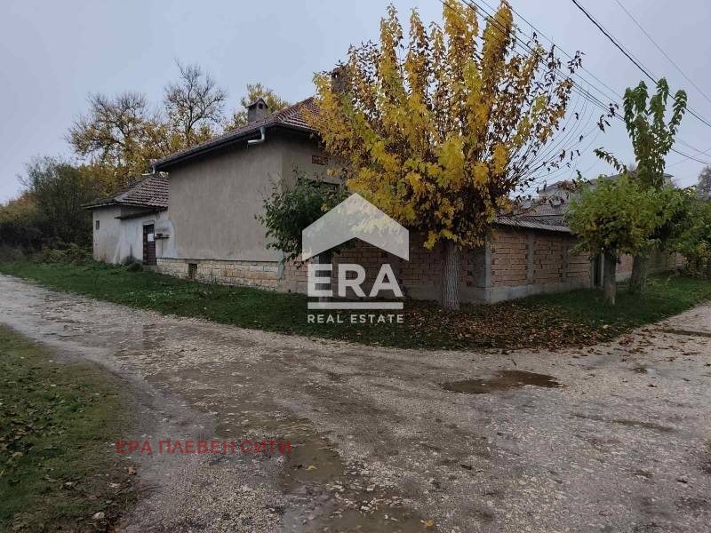 Продава КЪЩА, област Плевен, с. Сухаче • 20990 € / 41052.87 лв. • 48557095 1 — Holmes.bg Продава КЪЩА, област Плевен, с. Сухаче • 20990 € / 41052.87 лв. • 48557095 1