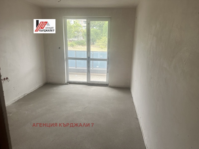 Продава 3-СТАЕН, град Кърджали, Център • 92700 € / 181305.44 лв. • 17150983 1 — Holmes.bg Продава 3-СТАЕН, град Кърджали, Център • 92700 € / 181305.44 лв. • 17150983 1