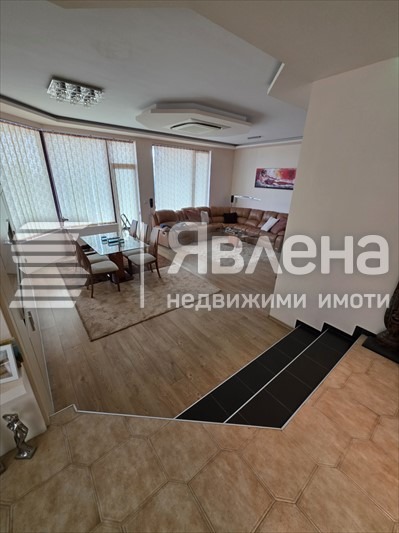 Продава КЪЩА, град Варна, м-т Манастирски рид • 520000 € / 1017031.60 лв. • 16197639 1 — Holmes.bg Продава КЪЩА, град Варна, м-т Манастирски рид • 520000 € / 1017031.60 лв. • 16197639 1