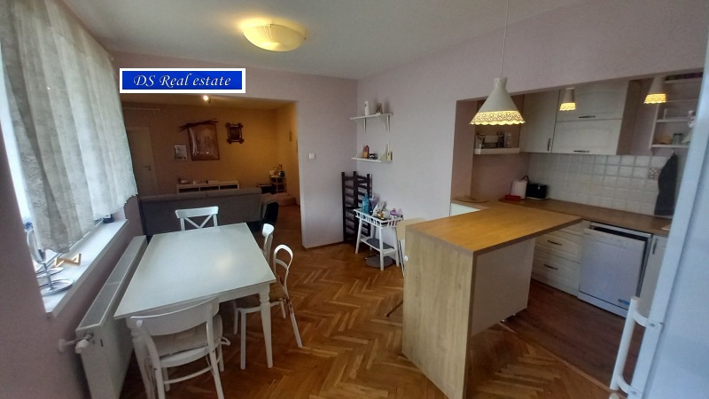 Продава 3-СТАЕН, град Разград, Варош • 165000 € / 322711.95 лв. • 22661339 1 — Holmes.bg Продава 3-СТАЕН, град Разград, Варош • 165000 € / 322711.95 лв. • 22661339 1
