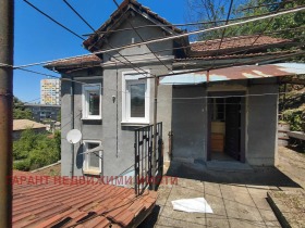 Обява Продава КЪЩА,град Габрово, Център>