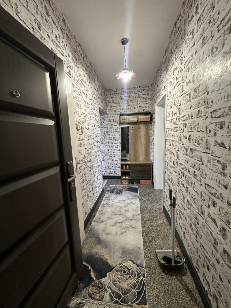 Продава 3-СТАЕН, град София, Дружба 1 • 170000 € / 332491.10 лв. • 82888701 1 — Holmes.bg Продава 3-СТАЕН, град София, Дружба 1 • 170000 € / 332491.10 лв. • 82888701 1