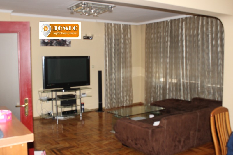 Продава 4-СТАЕН, град Пазарджик, Център • 180000 € / 352049.40 лв. • 82344598 1 — Holmes.bg Продава 4-СТАЕН, град Пазарджик, Център • 180000 € / 352049.40 лв. • 82344598 1