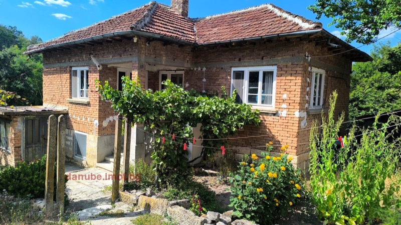 Продава КЪЩА, област Разград, с. Костанденец • 25000 € • 85773767 1 — Holmes.bg Продава КЪЩА, област Разград, с. Костанденец • 25000 € • 85773767 1