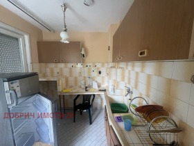 Обява Продава 3-СТАЕН,град Добрич, Център
