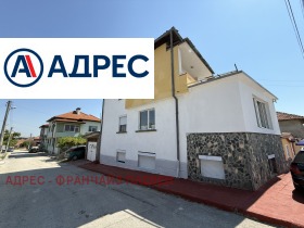 Продава Къща, гр. Луковит
