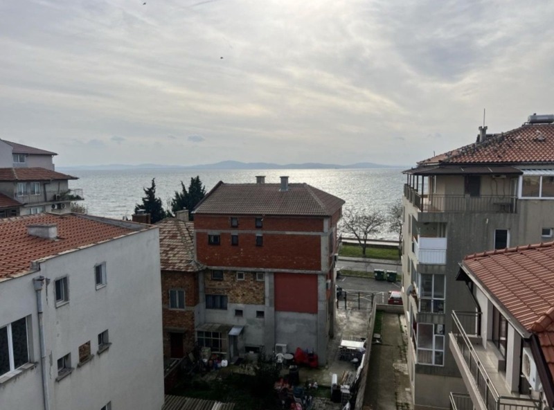 Продава 3-СТАЕН, област Бургас, гр. Поморие • 199000 € / 389210.17 лв. • 81743410 1 — Holmes.bg Продава 3-СТАЕН, област Бургас, гр. Поморие • 199000 € / 389210.17 лв. • 81743410 1