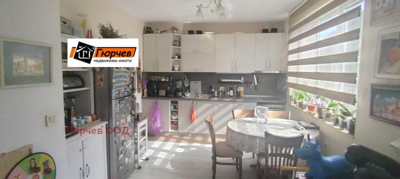 Продава 3-СТАЕН, град Русе, Център • 205000 € / 400945.15 лв. • 99860836 1 — Holmes.bg Продава 3-СТАЕН, град Русе, Център • 205000 € / 400945.15 лв. • 99860836 1