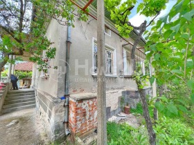 Продажба на къщи в област Пловдив - изображение 11 