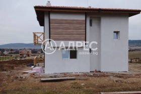 Обява Продава КЪЩА,с. Долна Диканя, област Перник