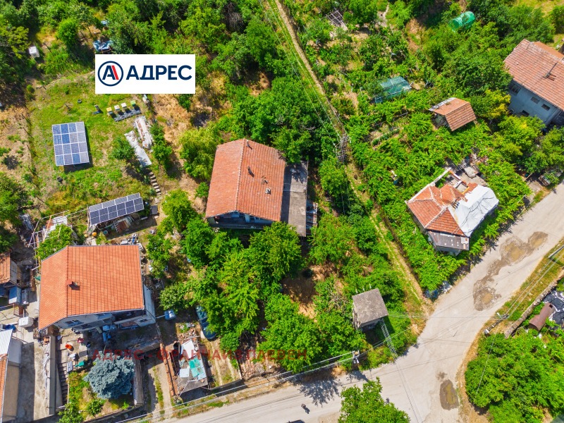 Продава КЪЩА, град Ловеч, Гозница • 99900 € / 195387.42 лв. • 95069648 1 — Holmes.bg Продава КЪЩА, град Ловеч, Гозница • 99900 € / 195387.42 лв. • 95069648 1
