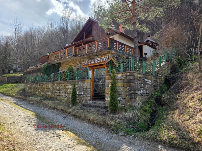 Продава КЪЩА, област Ловеч, с. Чифлик • 89900 € / 175829.12 лв. • 88685533 1 — Holmes.bg Продава КЪЩА, област Ловеч, с. Чифлик • 89900 € / 175829.12 лв. • 88685533 1