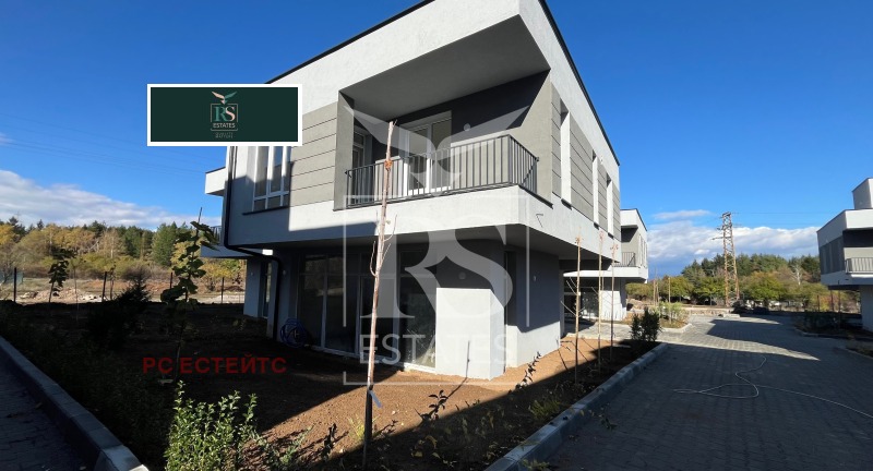 Продава КЪЩА, град София, м-т Детски град • 420000 € / 821448.60 лв. • 30365109 1 — Holmes.bg Продава КЪЩА, град София, м-т Детски град • 420000 € / 821448.60 лв. • 30365109 1