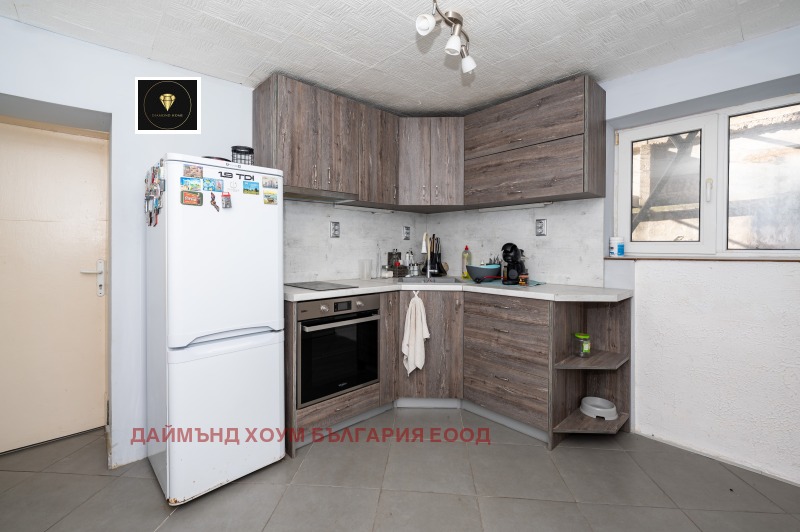 Продава КЪЩА, област Пловдив, гр. Асеновград • 155000 € / 303153.65 лв. • 30278418 1 — Holmes.bg Продава КЪЩА, област Пловдив, гр. Асеновград • 155000 € / 303153.65 лв. • 30278418 1