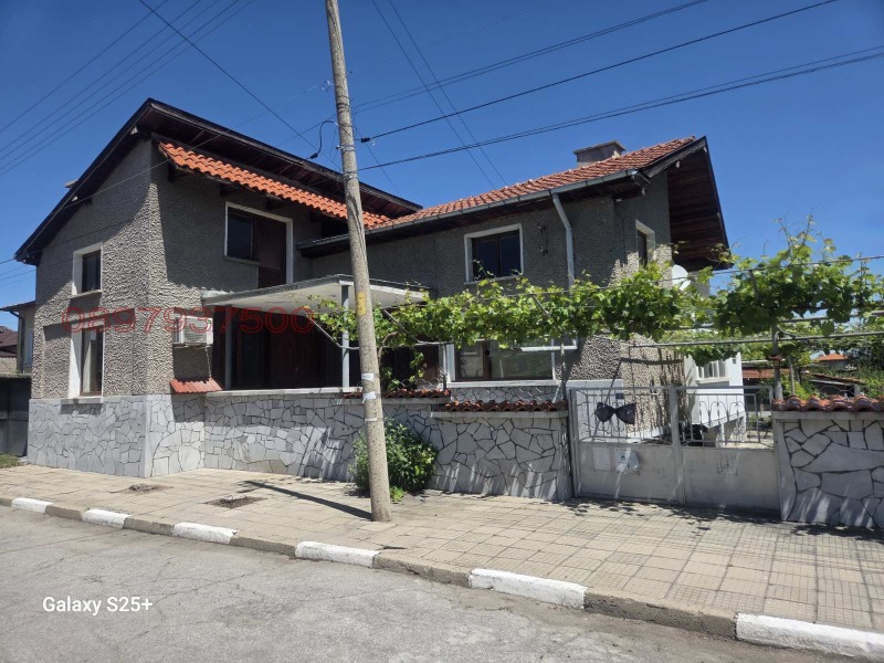 Продава КЪЩА, област Пазарджик, с. Главиница • 143000 € / 279683.69 лв. • 56621685 1 — Holmes.bg Продава КЪЩА, област Пазарджик, с. Главиница • 143000 € / 279683.69 лв. • 56621685 1