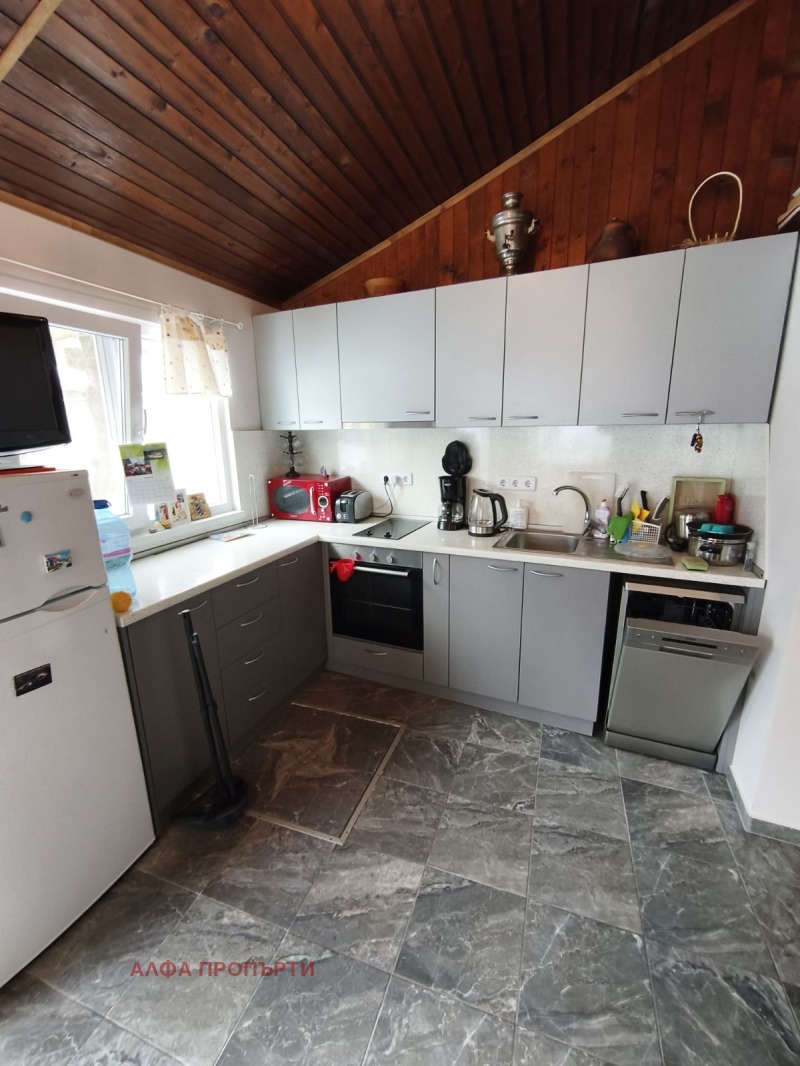 Продава КЪЩА, град София, гр. Банкя • 980000 € / 1916713.40 лв. • 53019705 1 — Holmes.bg Продава КЪЩА, град София, гр. Банкя • 980000 € / 1916713.40 лв. • 53019705 1