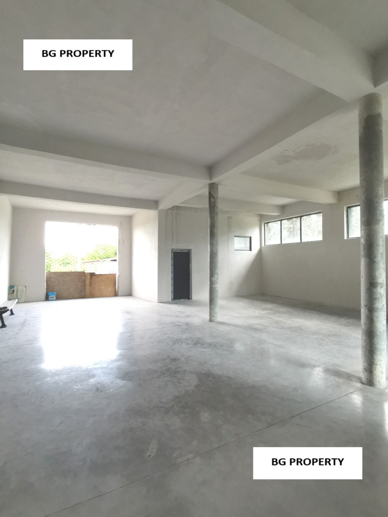 Продава СКЛАД, град София, с. Волуяк • 265000 € • 32402964 1 — Holmes.bg Продава СКЛАД, град София, с. Волуяк • 265000 € • 32402964 1