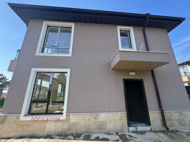 Продава КЪЩА, област Варна, с. Приселци • 231990 € • 47719571 1 — Holmes.bg Продава КЪЩА, област Варна, с. Приселци • 231990 € • 47719571 1