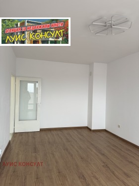 Обява Продава 2-СТАЕН,град Монтана, Младост 2