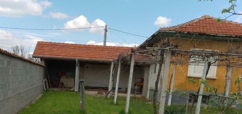 Продава КЪЩА, област Пловдив, с. Ръжево Конаре • 42900 € / 83905.11 лв. • 15458137 1 — Holmes.bg Продава КЪЩА, област Пловдив, с. Ръжево Конаре • 42900 € / 83905.11 лв. • 15458137 1