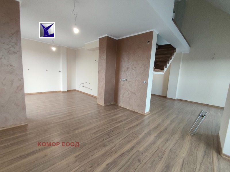 Продава 4-СТАЕН, град Русе, Хъшове • 325000 € • 69811122 1 — Holmes.bg Продава 4-СТАЕН, град Русе, Хъшове • 325000 € • 69811122 1
