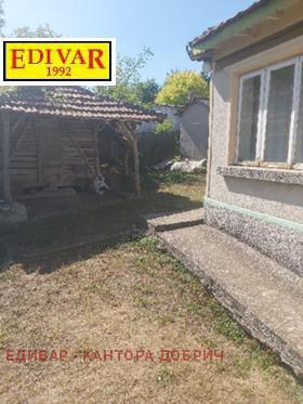 Продава къща област Добрич с. Богдан - [1] 