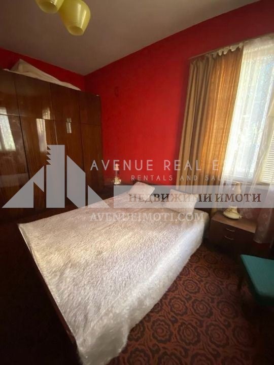 Продава ЕТАЖ ОТ КЪЩА, област Пазарджик, гр. Пещера • 93000 € / 181892.19 лв. • 80522774 1 — Holmes.bg Продава ЕТАЖ ОТ КЪЩА, област Пазарджик, гр. Пещера • 93000 € / 181892.19 лв. • 80522774 1