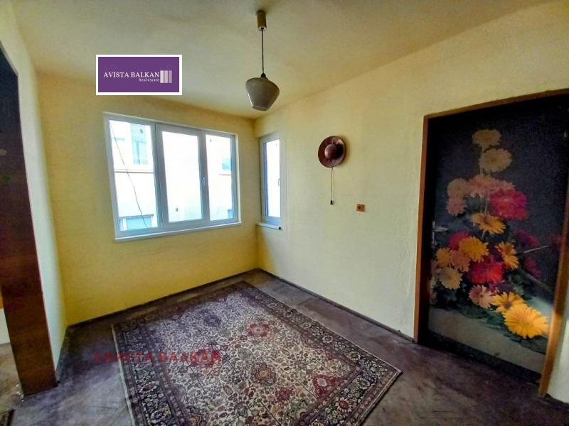 Продава ЕТАЖ ОТ КЪЩА, град София, Орландовци • 99900 € / 195387.42 лв. • 40140498 1 — Holmes.bg Продава ЕТАЖ ОТ КЪЩА, град София, Орландовци • 99900 € / 195387.42 лв. • 40140498 1