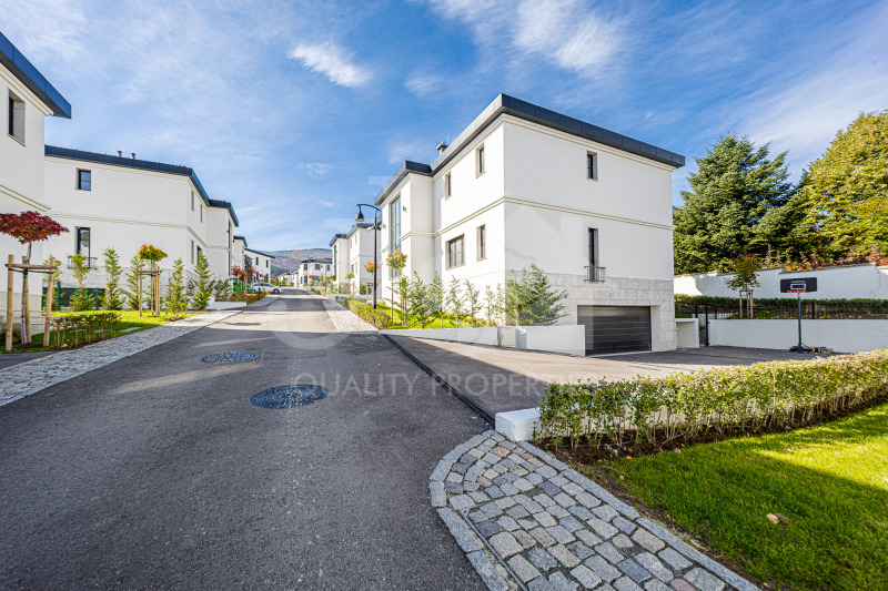 Продава КЪЩА, град София, Симеоново • 1300000 € • 27017048 1 — Holmes.bg Продава КЪЩА, град София, Симеоново • 1300000 € • 27017048 1