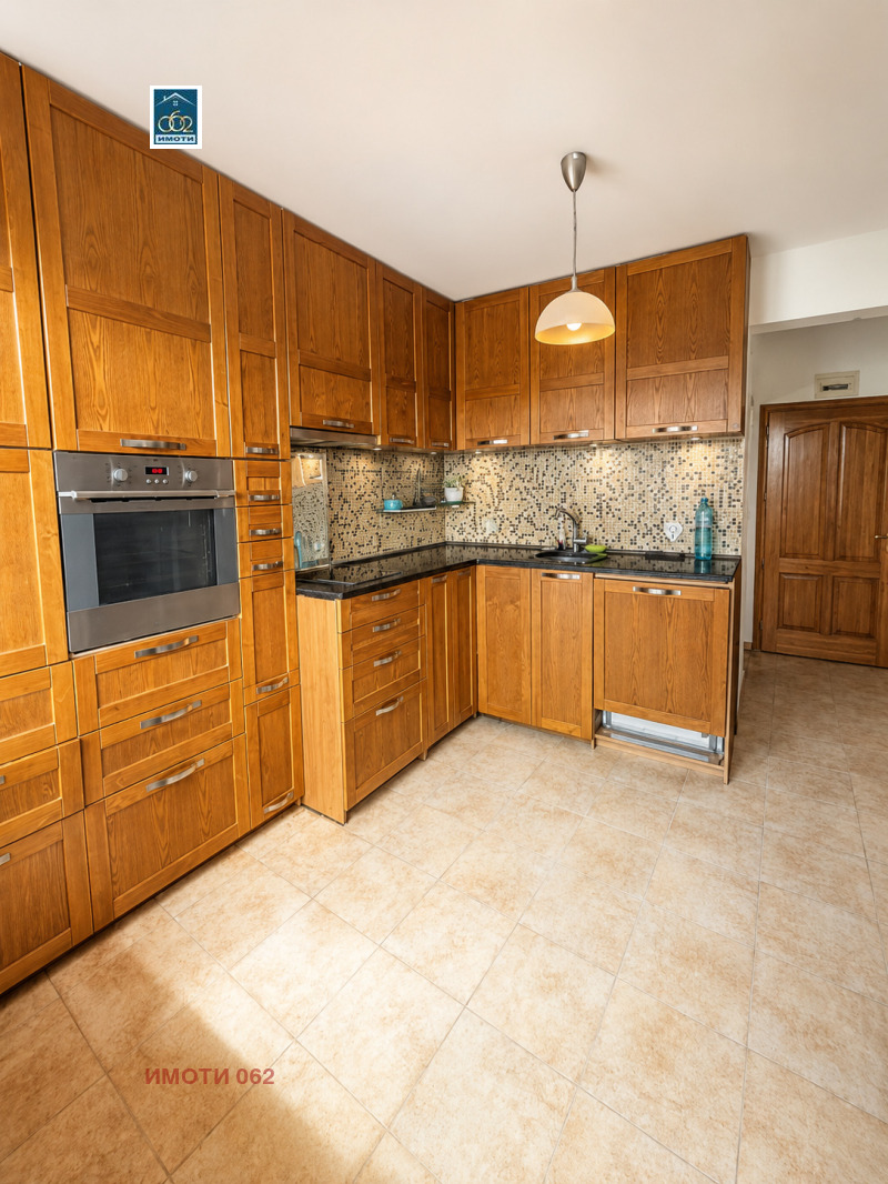 Продава 2-СТАЕН, град Велико Търново, Център • 95000 € / 185803.85 лв. • 13770383 1 — Holmes.bg Продава 2-СТАЕН, град Велико Търново, Център • 95000 € / 185803.85 лв. • 13770383 1