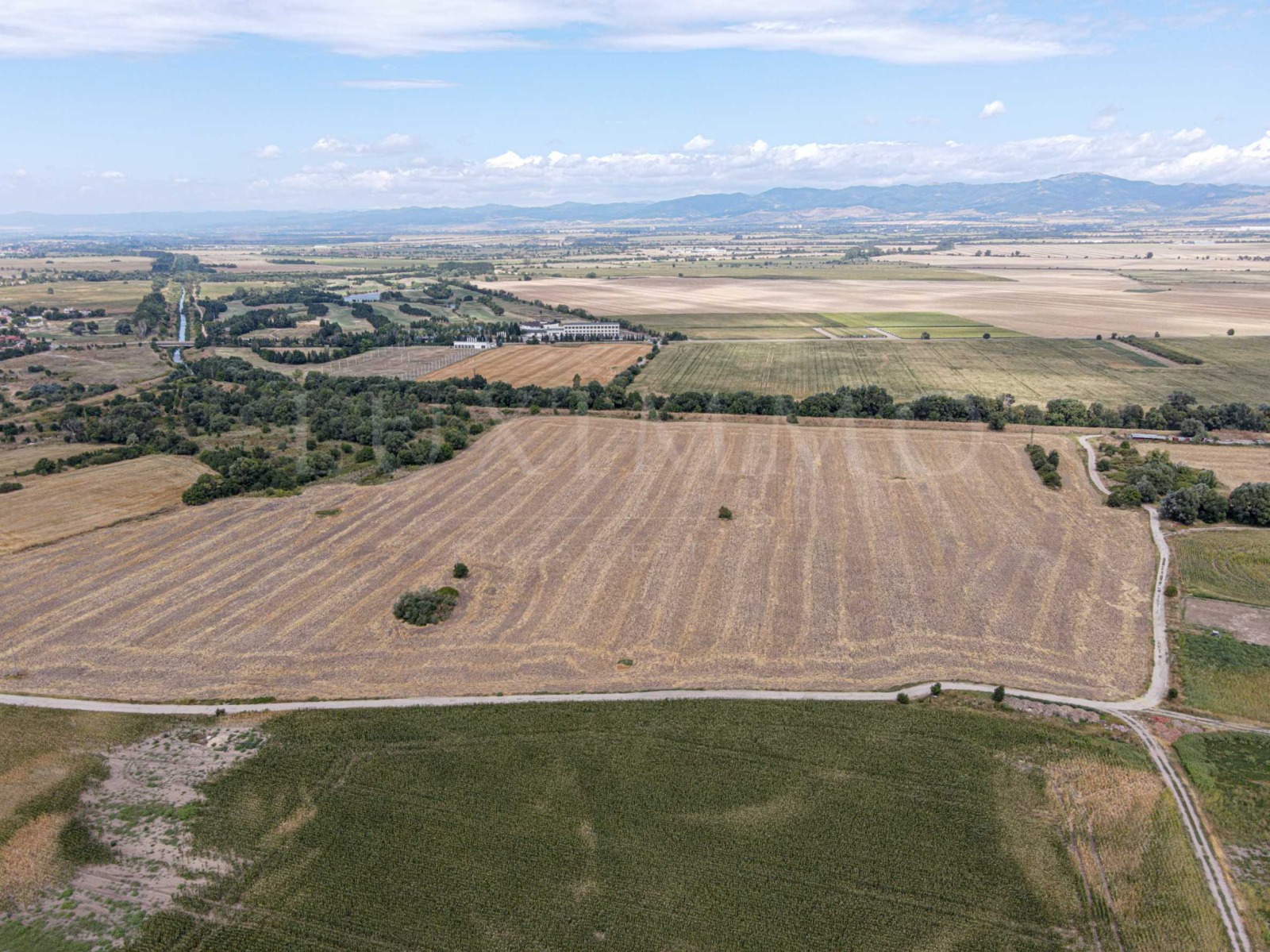 Продава Парцел област София , с. Равно поле , 88000 кв.м | 51485228 — Imoti.com Продава Парцел област София , с. Равно поле , 88000 кв.м | 51485228