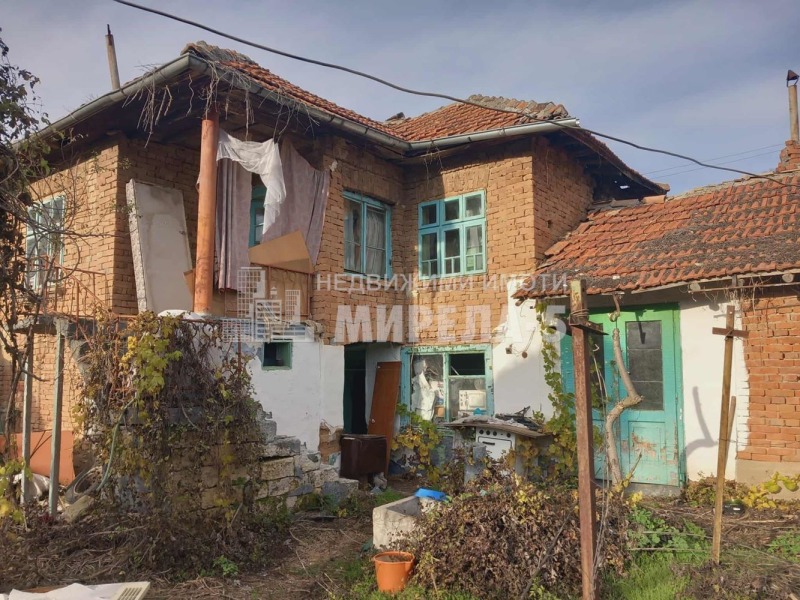 Продава КЪЩА, област Русе, с. Сваленик • 15000 лв. / 7669.38 € • 49821892 1 — Holmes.bg Продава КЪЩА, област Русе, с. Сваленик • 15000 лв. / 7669.38 € • 49821892 1