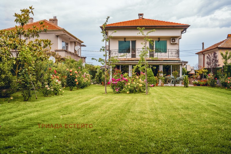 Продава КЪЩА, град Бургас, Ветрен • 533000 € / 1042457.39 лв. • 40512889 1 — Holmes.bg Продава КЪЩА, град Бургас, Ветрен • 533000 € / 1042457.39 лв. • 40512889 1