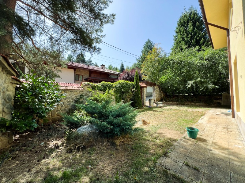 Продава КЪЩА, град София, с. Бистрица • 699000 € • 35555062 1 — Holmes.bg Продава КЪЩА, град София, с. Бистрица • 699000 € • 35555062 1