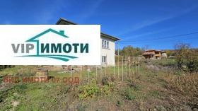 Обява Продава КЪЩА,с. Горно Павликене, област Ловеч