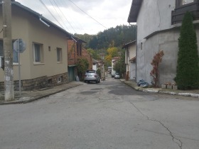 Обява Продава КЪЩА,с. Черни Осъм, област Ловеч