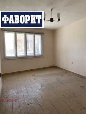 Продажба на етажи от къща в област Пловдив - изображение 11 
