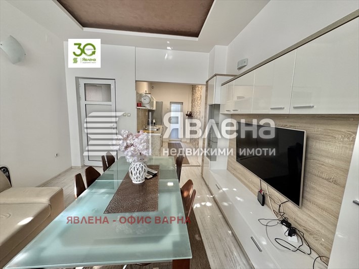 Продава ЕТАЖ ОТ КЪЩА, град Варна, ЖП Гара • 385000 € / 752994.55 лв. • 38478793 1 — Holmes.bg Продава ЕТАЖ ОТ КЪЩА, град Варна, ЖП Гара • 385000 € / 752994.55 лв. • 38478793 1