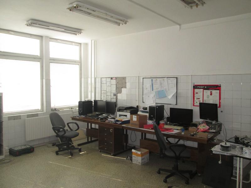 Продава  Офис град Велико Търново , Промишлена зона - Запад , 300 кв.м | 29113479 - изображение [4]