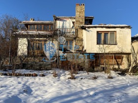 Продажба на имоти в с. Борики, област Габрово - изображение 3 