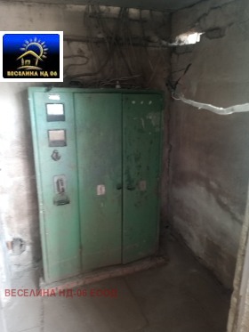 Продава ПРОМ. ПОМЕЩЕНИЕ | Imot.bg — малка снимка 4