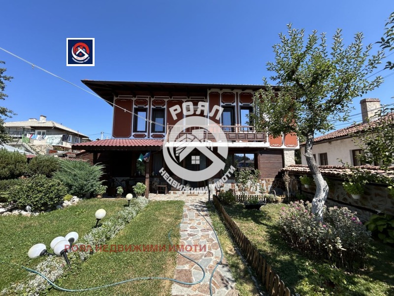 Продава КЪЩА, област София, гр. Копривщица • 379500 € / 742237.48 лв. • 82422472 1 — Holmes.bg Продава КЪЩА, област София, гр. Копривщица • 379500 € / 742237.48 лв. • 82422472 1