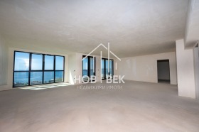 Обява Продава 4-СТАЕН,град Варна, Бриз