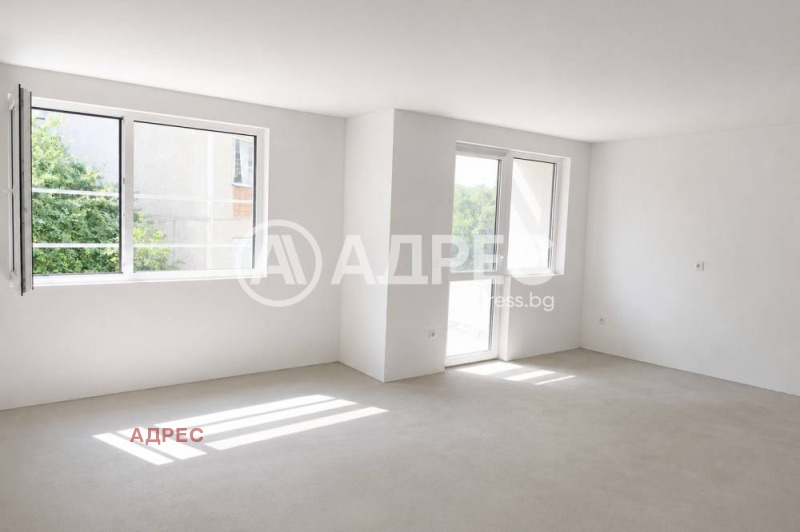 Продава МНОГОСТАЕН, град Варна, Център • 294000 € / 575014.02 лв. • 69273166 1 — Holmes.bg Продава МНОГОСТАЕН, град Варна, Център • 294000 € / 575014.02 лв. • 69273166 1