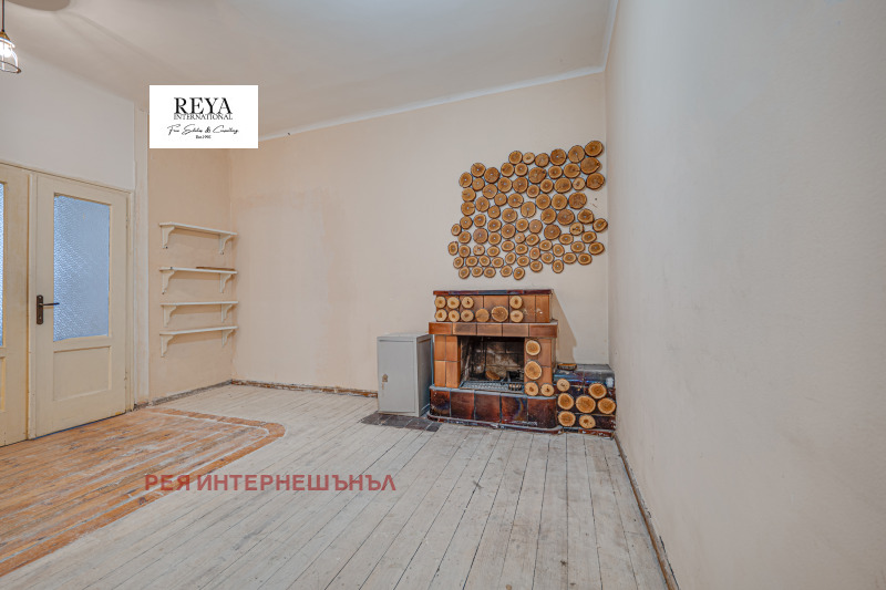 Продава 3-СТАЕН, град София, Център • 299000 € • 78417090 1 — Holmes.bg Продава 3-СТАЕН, град София, Център • 299000 € • 78417090 1