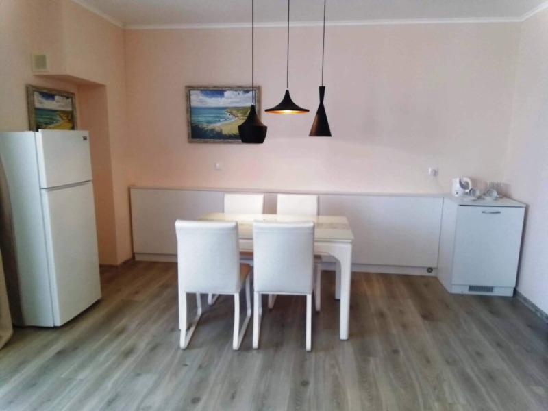 Продава 4-СТАЕН, област Варна, с. Шкорпиловци • 221000 € • 27437908 1 — Holmes.bg Продава 4-СТАЕН, област Варна, с. Шкорпиловци • 221000 € • 27437908 1