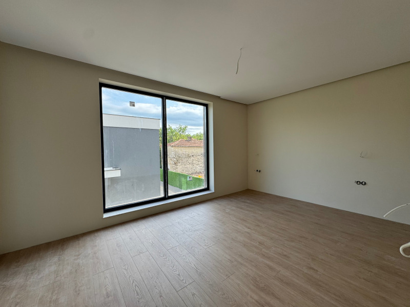 Продава КЪЩА, област Варна, с. Кичево • 379000 € / 741259.57 лв. • 85043267 1 — Holmes.bg Продава КЪЩА, област Варна, с. Кичево • 379000 € / 741259.57 лв. • 85043267 1