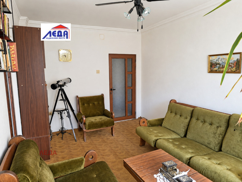 Продава 3-СТАЕН, град Плевен, Широк център • 150000 € • 50338164 1 — Holmes.bg Продава 3-СТАЕН, град Плевен, Широк център • 150000 € • 50338164 1