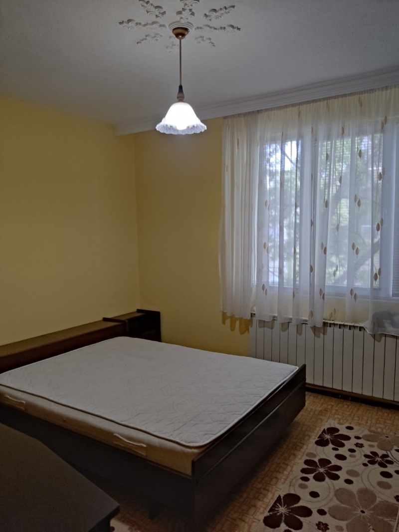 Продава  Етаж от къща, град Пловдив, Въстанически •  191 100 EUR • ID 84285610 — holmes.bg - [1] 