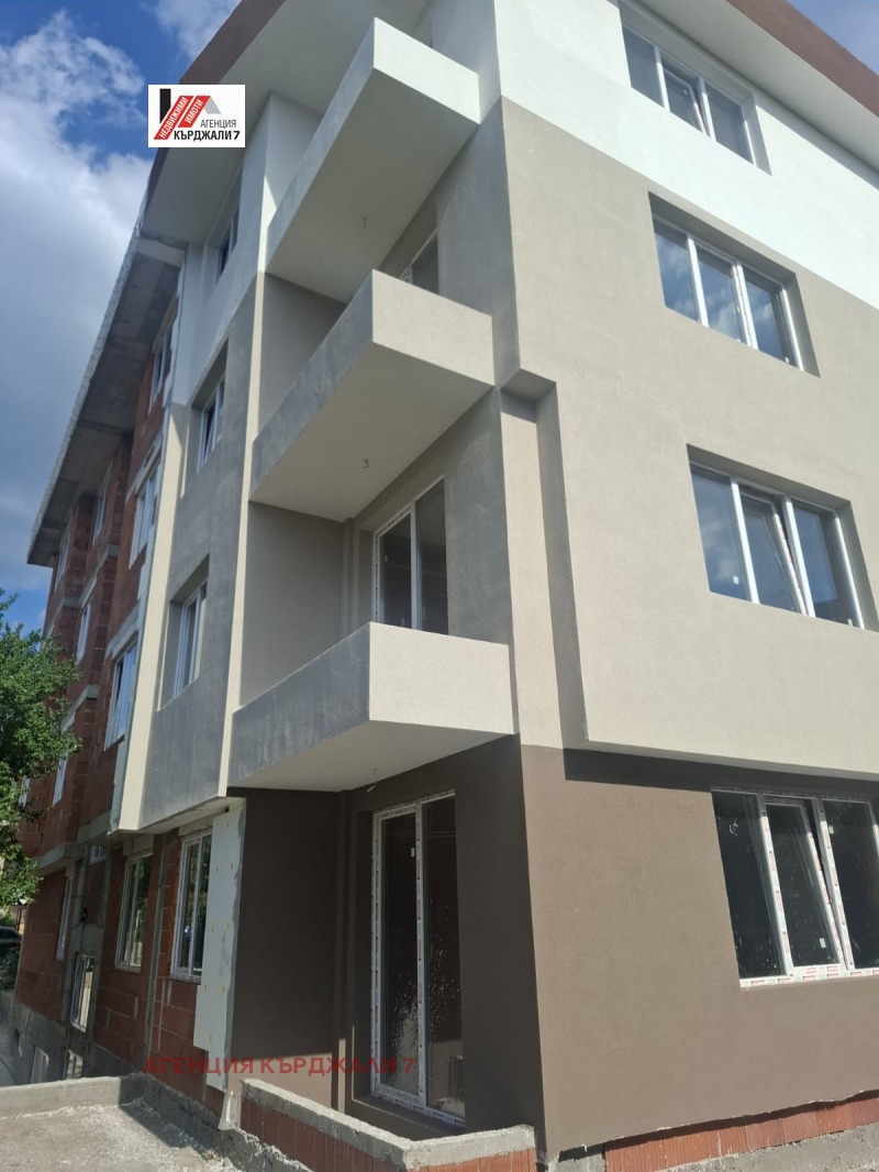 Продава 2-СТАЕН, град Кърджали, Студен кладенец • 73500 € • 44808313 1 — Holmes.bg Продава 2-СТАЕН, град Кърджали, Студен кладенец • 73500 € • 44808313 1